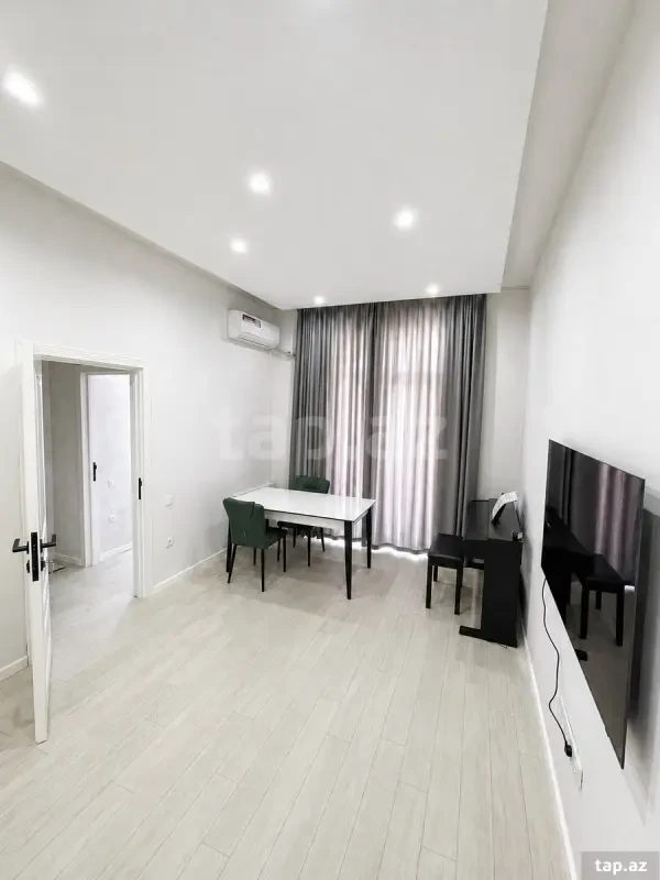 Satılır 1 otaqlı yeni tikili 35 m²