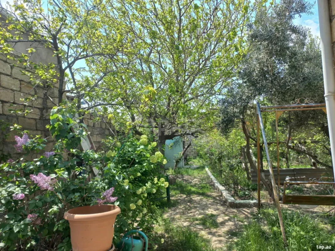 Satılır 4 otaqlı həyət evi 130 m²