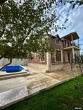 Kirayə verilir 4 otaqlı həyət evi 220 m² — Bakı 4 otaq 220.00 m²