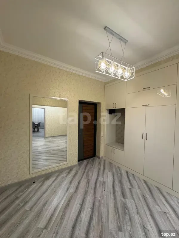 Kirayə verilir 2 otaqlı yeni tikili 100 m²