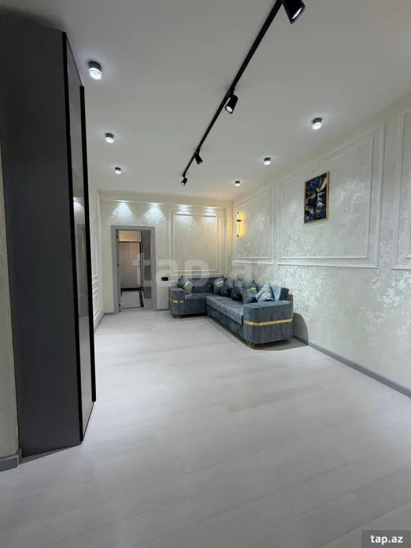 Satılır 2 otaqlı yeni tikili 80 m²