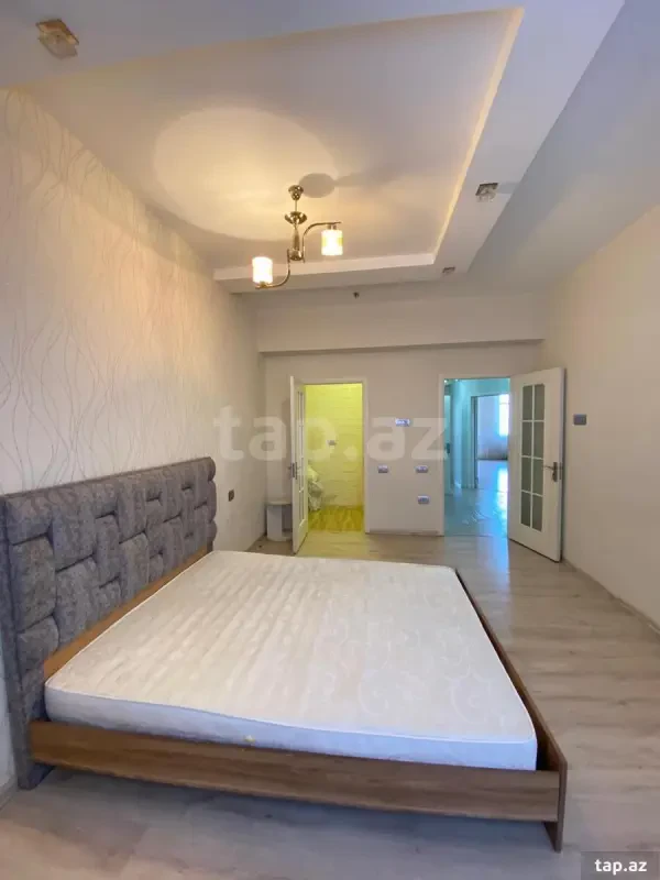 Kirayə verilir 3 otaqlı yeni tikili 150 m²