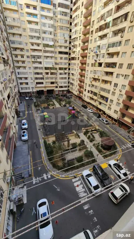 Satılır 3 otaqlı yeni tikili 75 m²