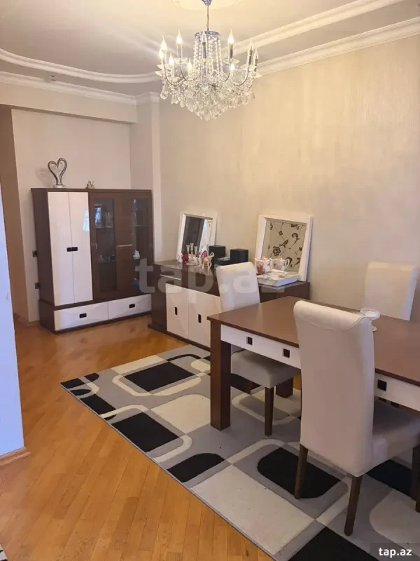 Kirayə verilir 2 otaqlı yeni tikili 85 m²