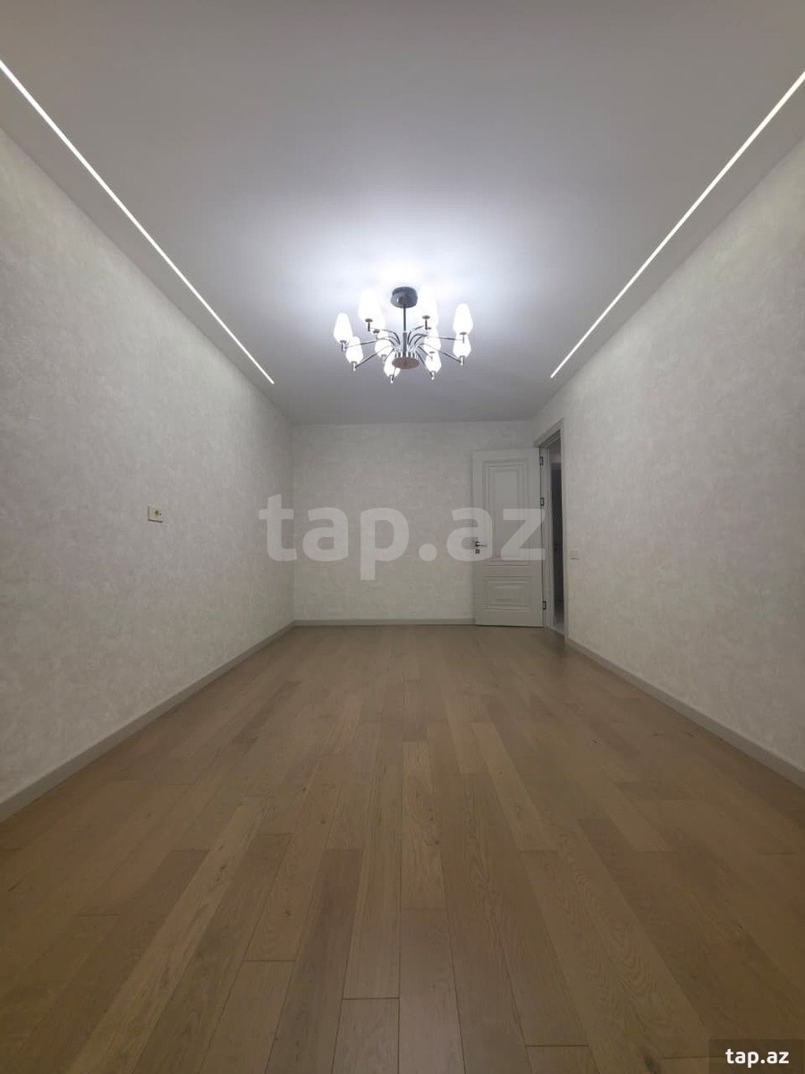 Satılır 3 otaqlı yeni tikili 70 m²