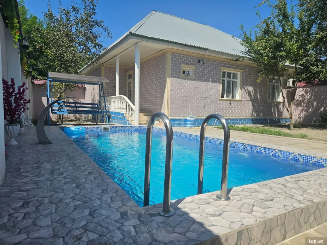 Satılır 4 otaqlı həyət evi 110 m²