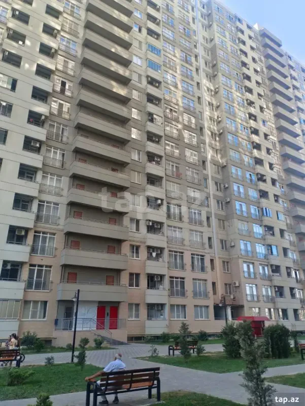 Satılır 3 otaqlı yeni tikili 96 m²