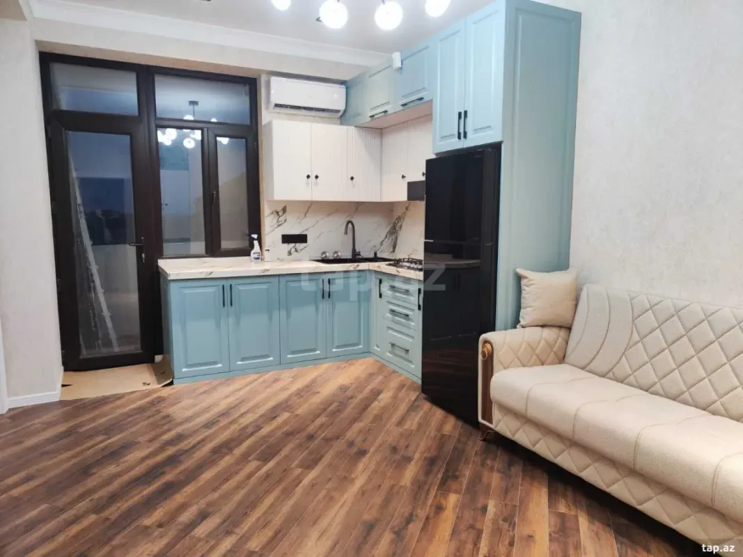 Kirayə verilir 2 otaqlı yeni tikili 65 m²