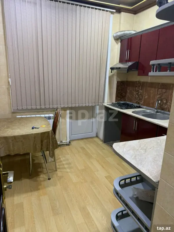 Kirayə verilir 2 otaqlı yeni tikili 80 m²