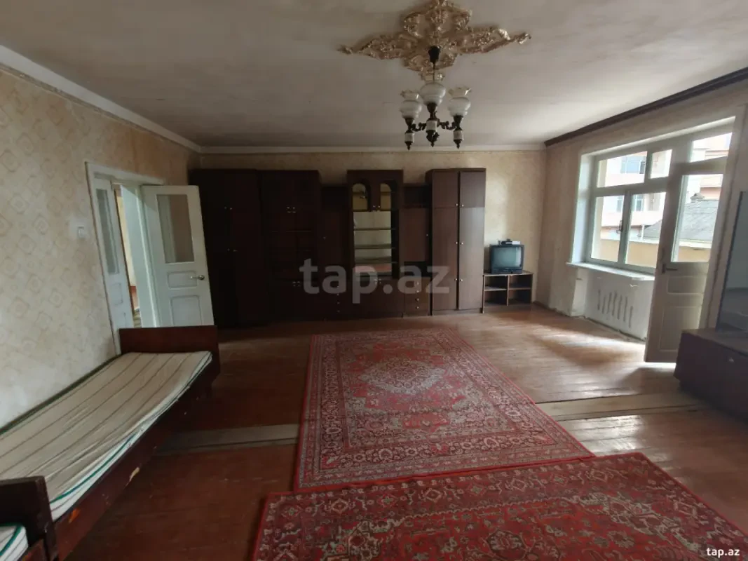 Satılır 3 otaqlı mənzil 94.5 m²