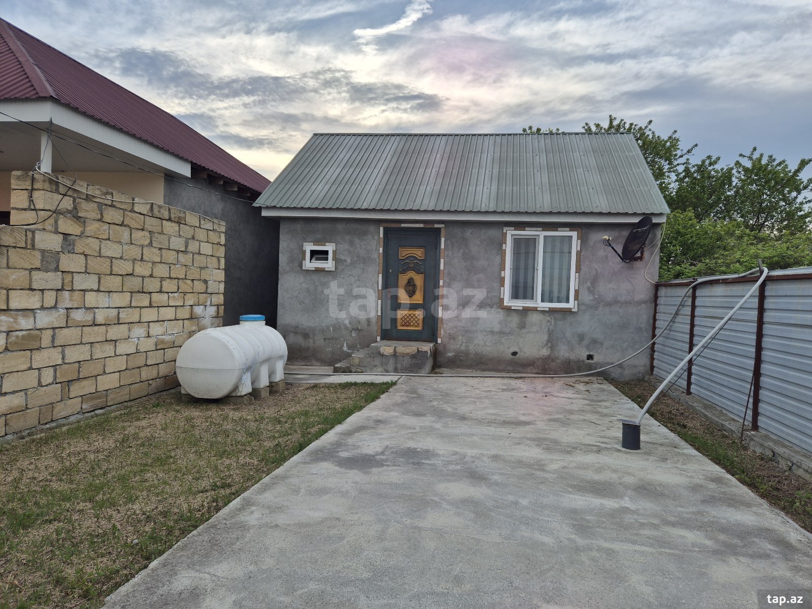 Satılır 1 otaqlı həyət evi 30 m²