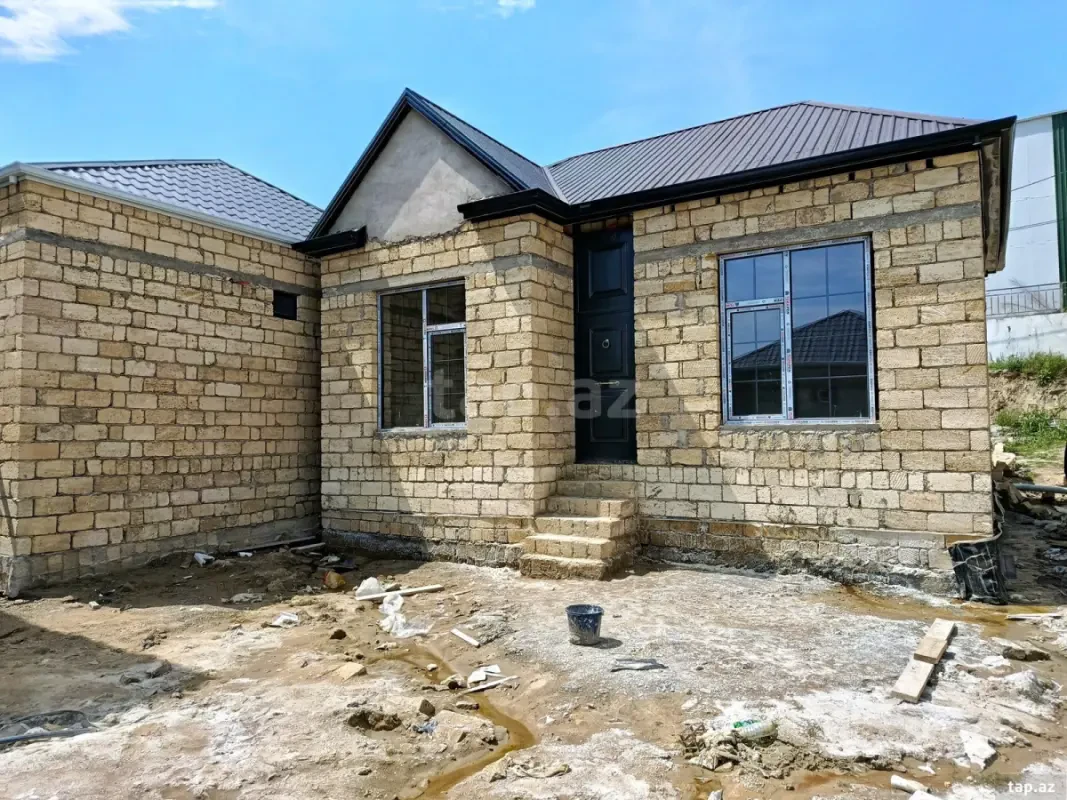 Satılır 3 otaqlı həyət evi 54 m²
