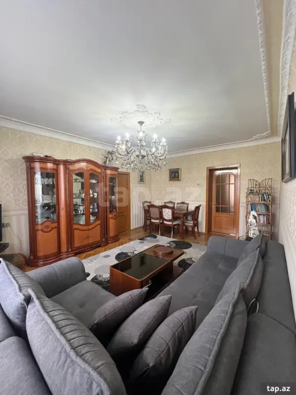 Satılır 4 otaqlı mənzil 100 m²