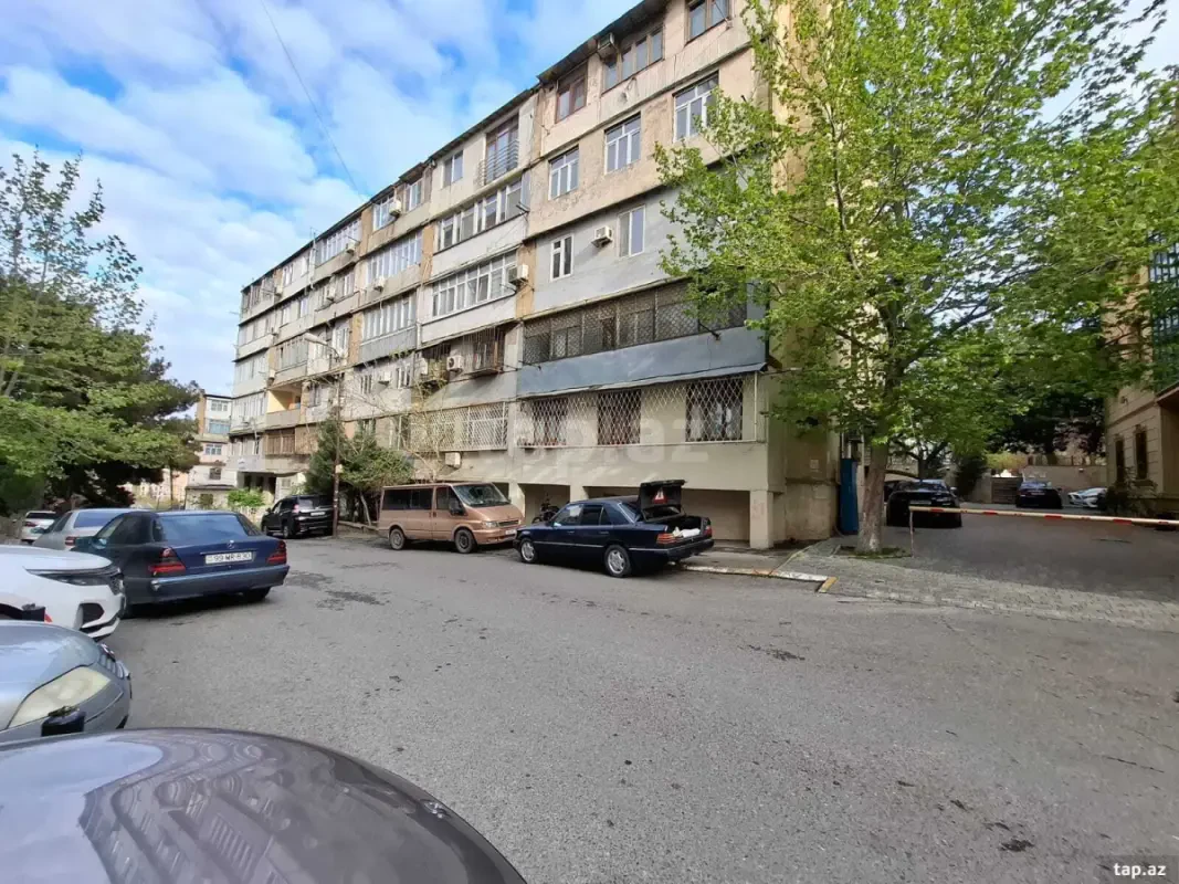 Satılır 2 otaqlı mənzil 60 m²