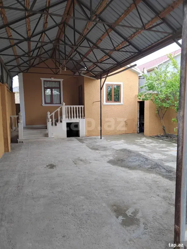Satılır 3 otaqlı həyət evi 100 m²