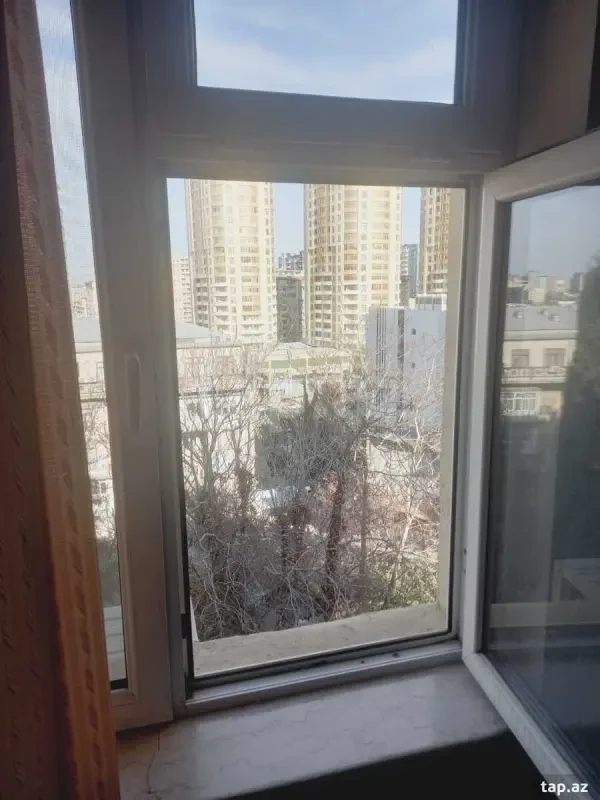 Satılır 1 otaqlı mənzil 35 m²