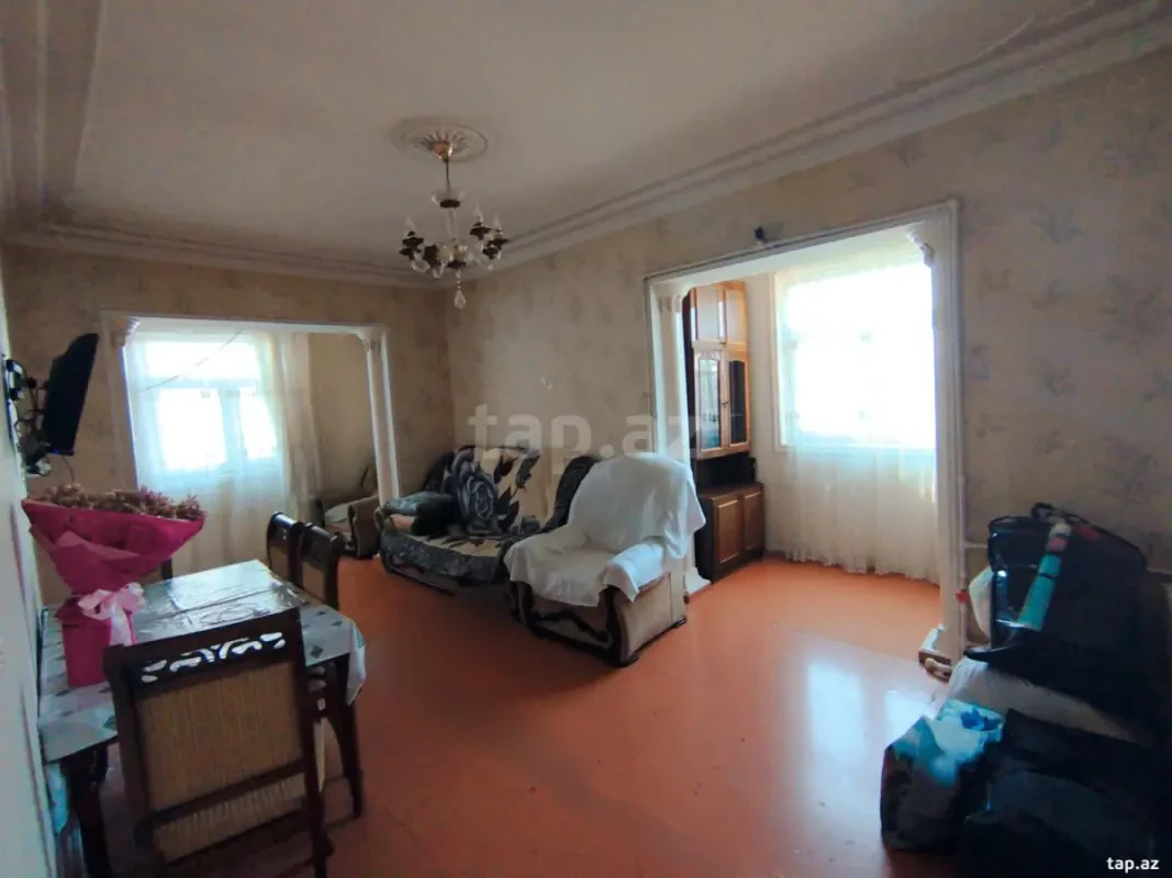 Kirayə verilir 2 otaqlı mənzil 60 m²