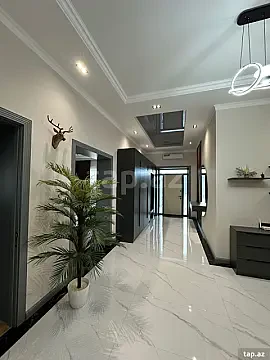 Satılır 5 otaqlı həyət evi 275 m² — Bakı, Novxanı 5 otaq 275.00 m²