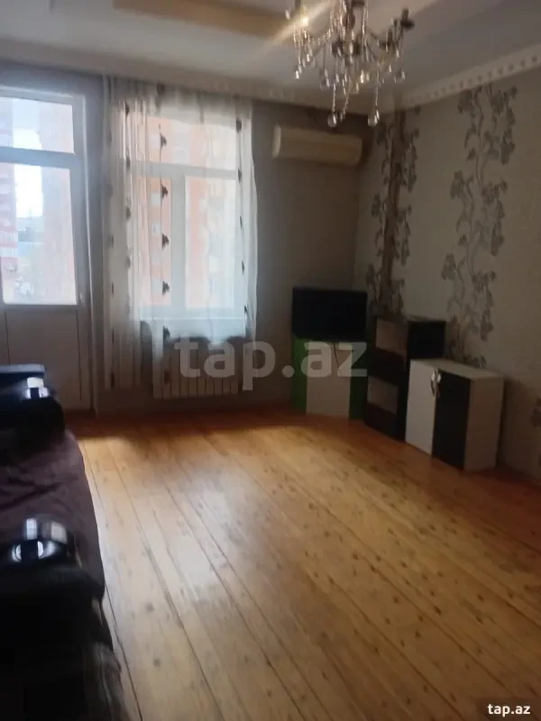 Kirayə verilir 2 otaqlı yeni tikili 86 m²