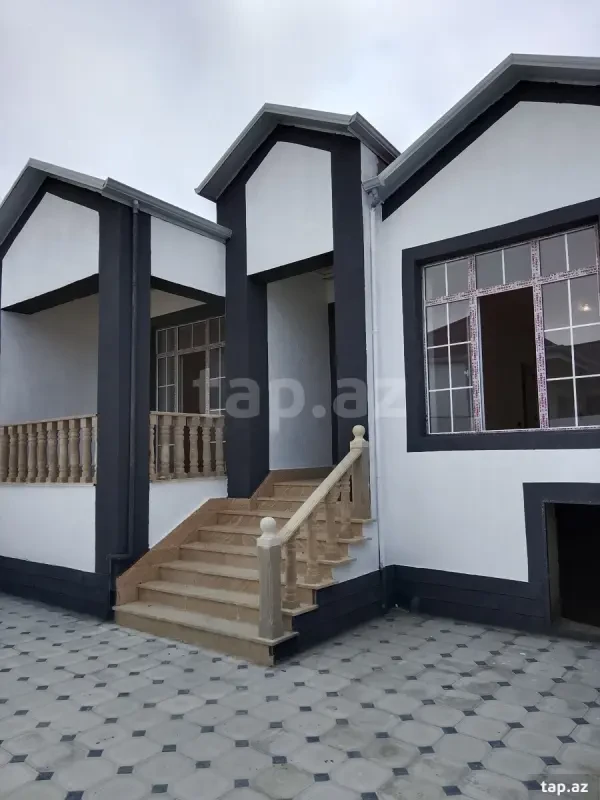 Satılır 4 otaqlı həyət evi 100 m²