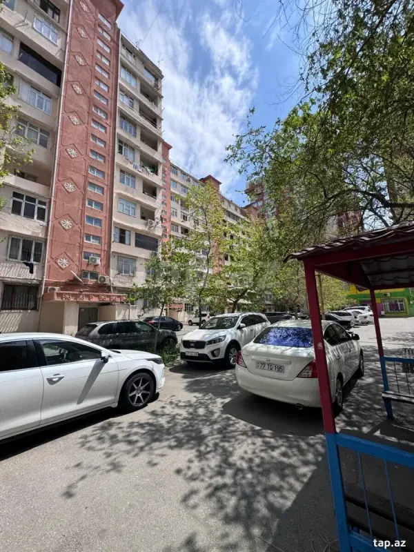 Satılır 3 otaqlı mənzil 68 m²