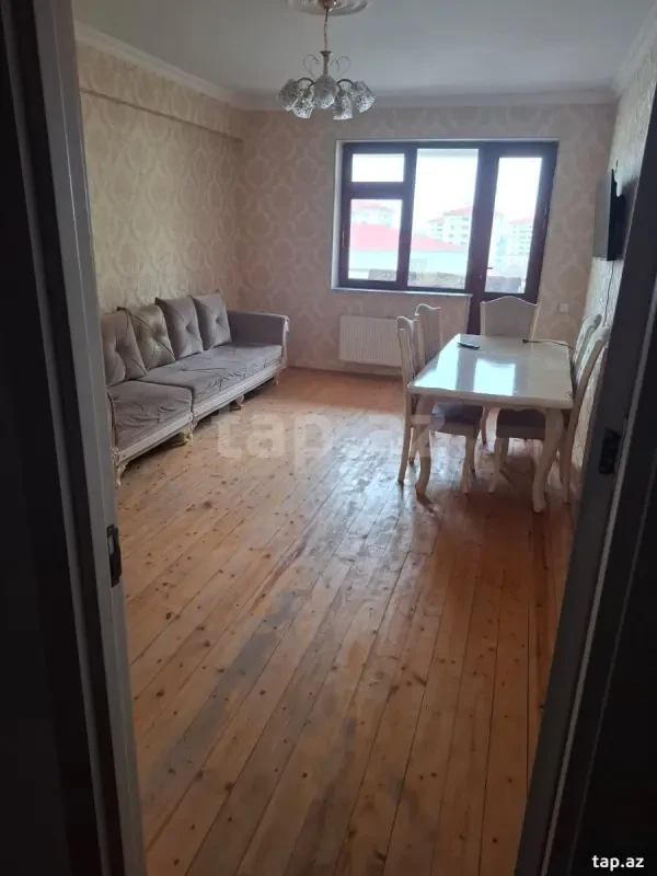 Kirayə verilir 3 otaqlı yeni tikili 100 m²