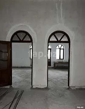 Satılır 9 otaqlı həyət evi 1500 m² — Bakı 9 otaq 1500.00 m²