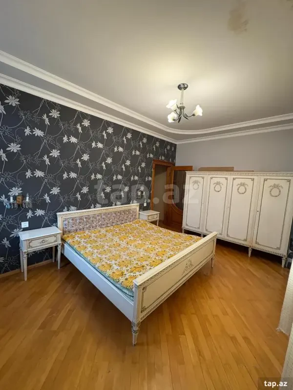 Kirayə verilir 2 otaqlı yeni tikili 80 m²