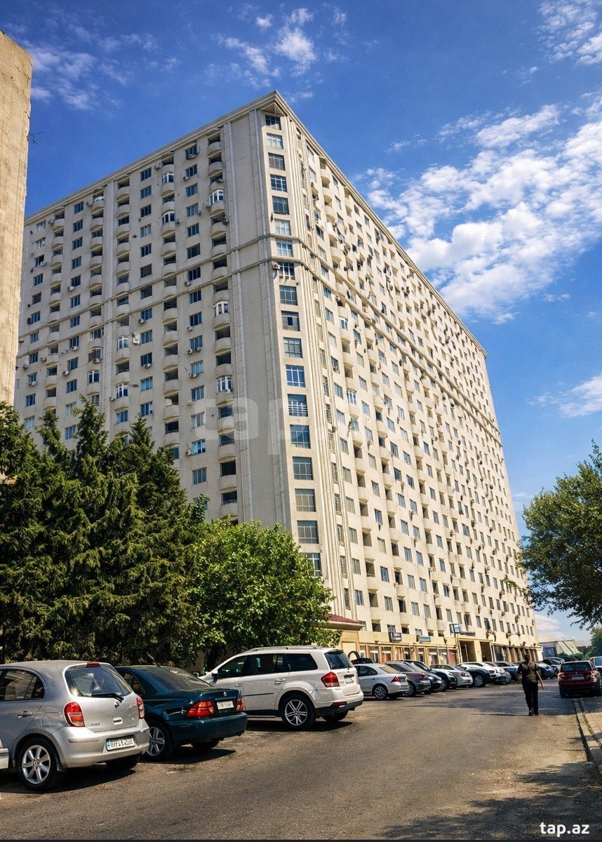 Satılır 3 otaqlı yeni tikili 130 m²