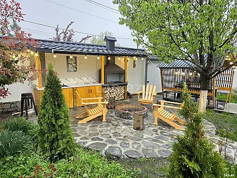 Kirayə verilir 4 otaqlı həyət evi 130 m² — Qəbələ 4 otaq 130.00 m²