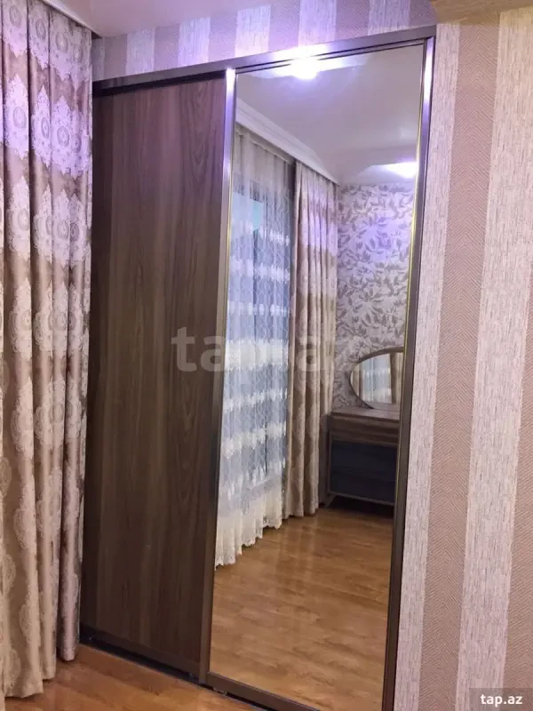 Satılır 2 otaqlı yeni tikili 138 m²