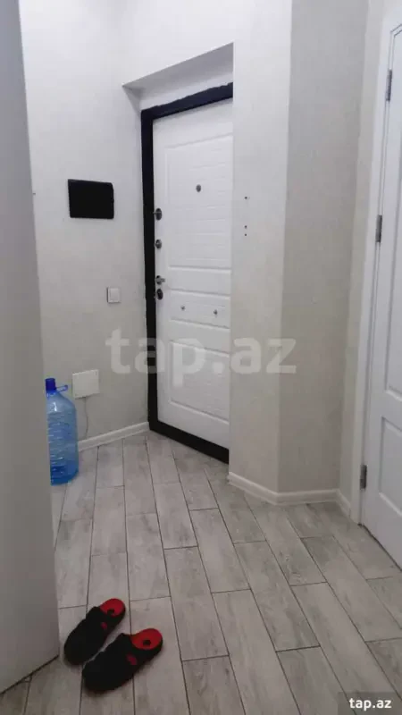 Kirayə verilir 2 otaqlı yeni tikili 65 m²