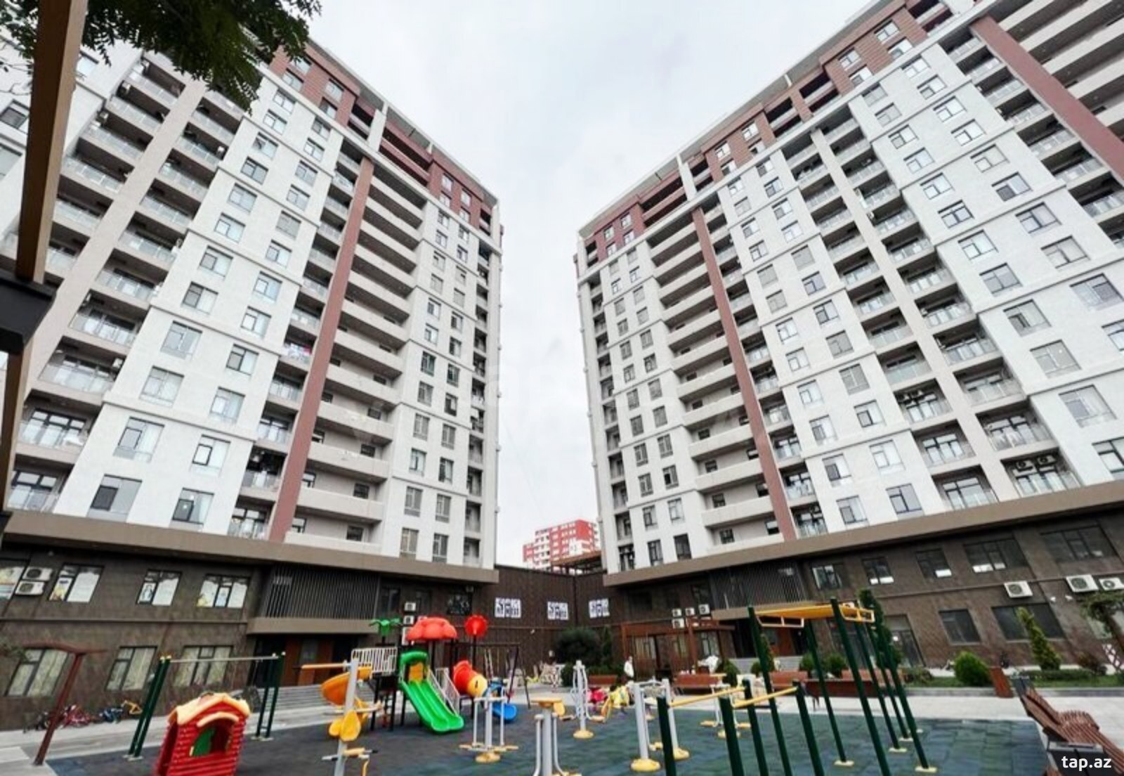 Satılır 2 otaqlı yeni tikili 53 m²