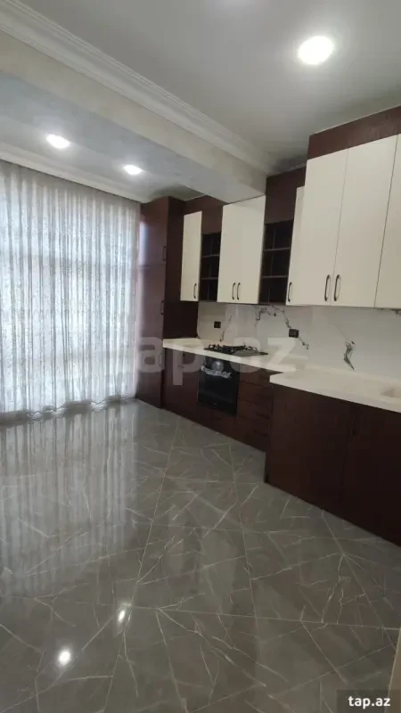Satılır 3 otaqlı yeni tikili 112 m²