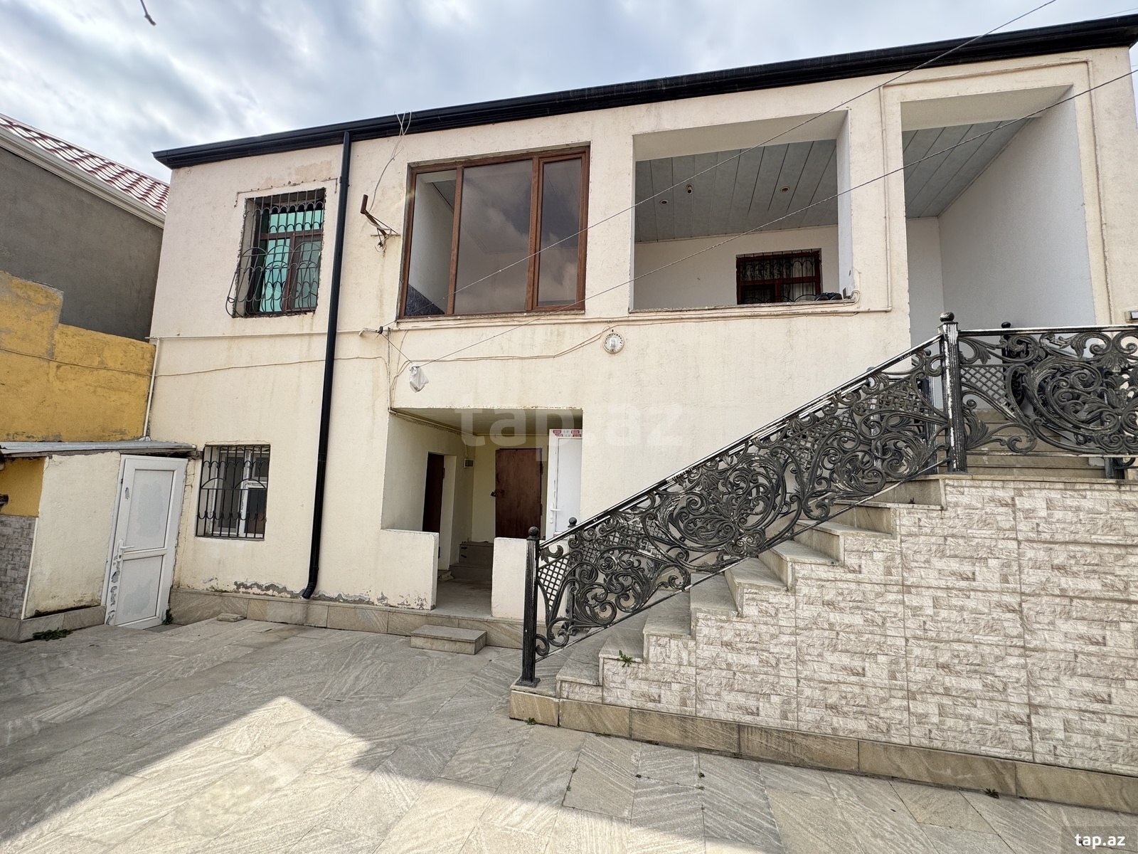 Satılır 4 otaqlı həyət evi 90 m²