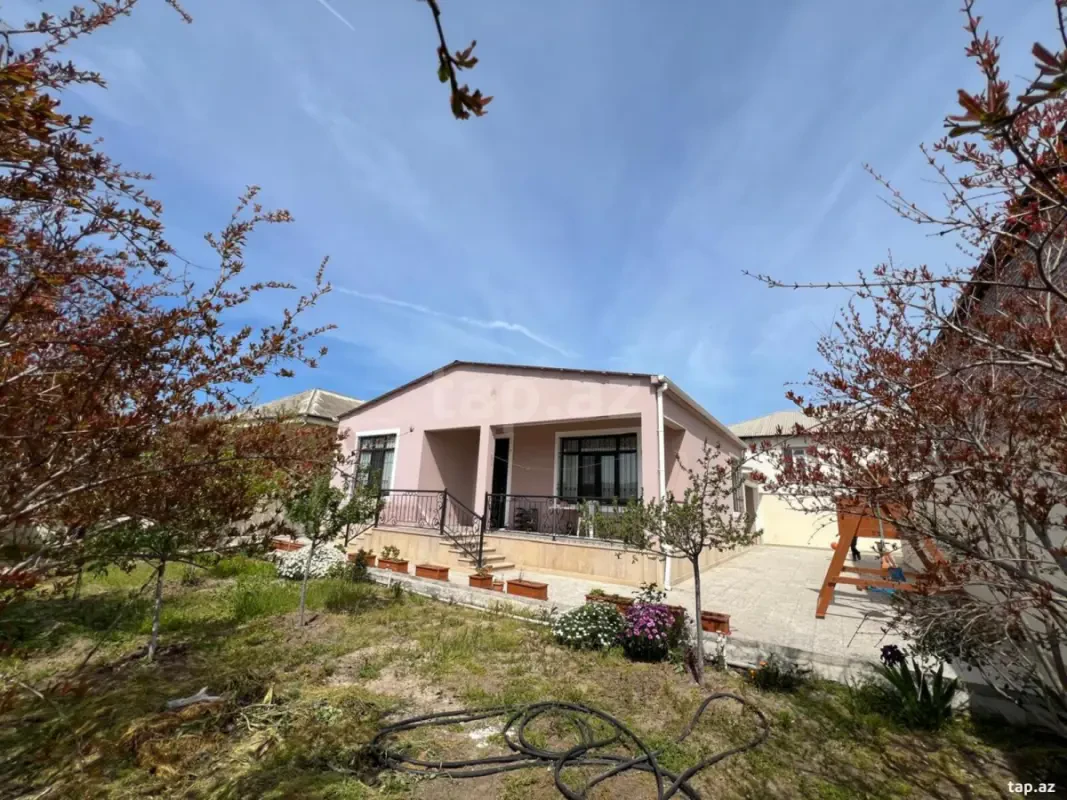 Satılır 2 otaqlı həyət evi 105 m²
