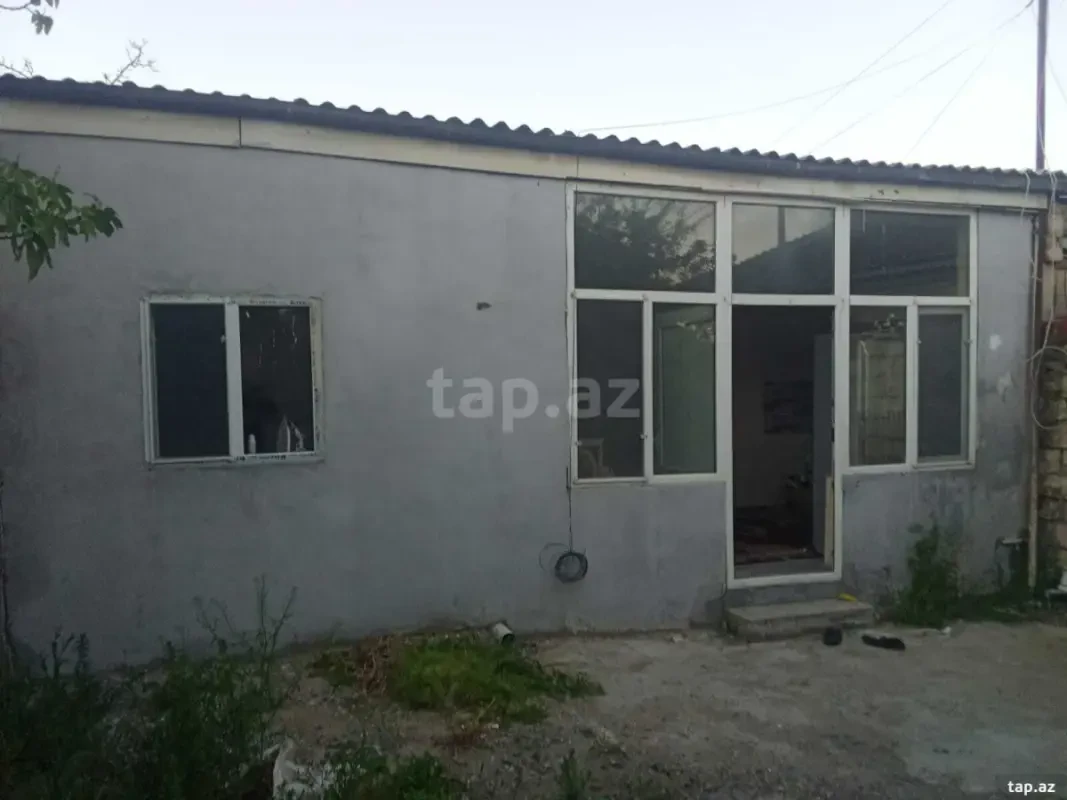Satılır 3 otaqlı həyət evi 55 m²