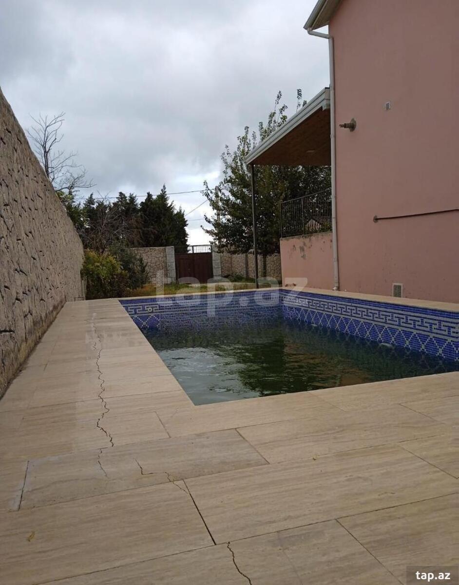 Satılır 5 otaqlı həyət evi 200 m²