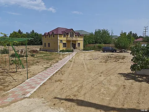 Kirayə verilir 6 otaqlı həyət evi 240 m² — Bakı 6 otaq 240.00 m²