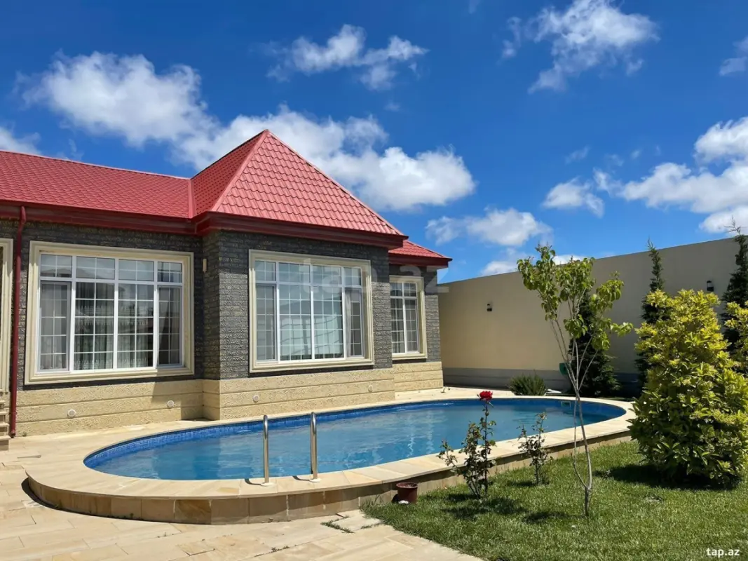 Kirayə verilir 4 otaqlı həyət evi 200 m²