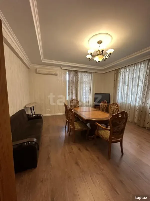 Kirayə verilir 2 otaqlı yeni tikili 80 m²