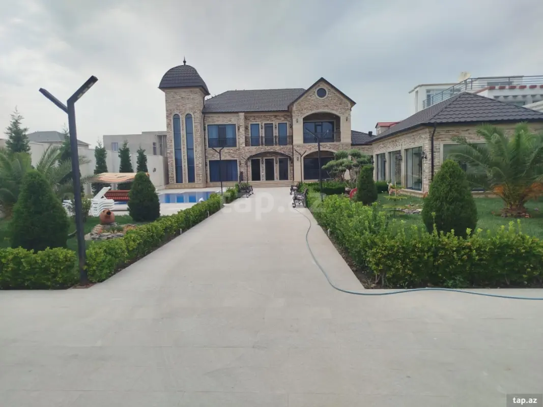 Kirayə verilir 4 otaqlı həyət evi 260 m²