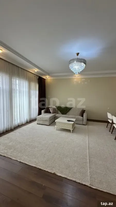 Satılır 4 otaqlı həyət evi 190 m²