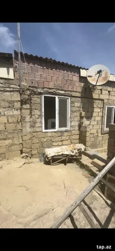 Satılır 2 otaqlı həyət evi 60 m²