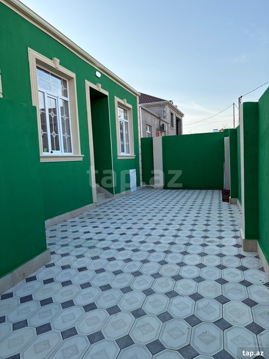 Satılır 4 otaqlı həyət evi 100 m²