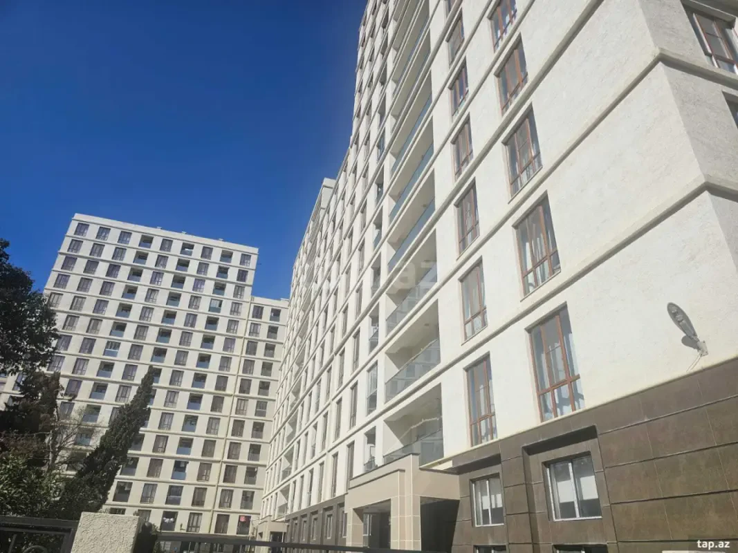 Kirayə verilir 3 otaqlı yeni tikili 120 m²