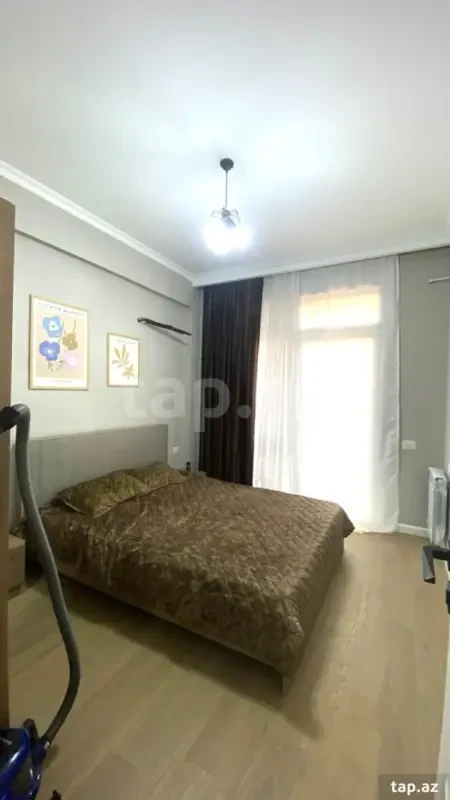 Kirayə verilir 2 otaqlı yeni tikili 80 m²