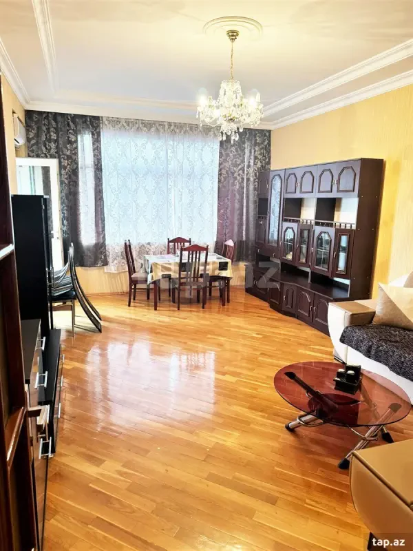 Kirayə verilir 2 otaqlı yeni tikili 65 m²