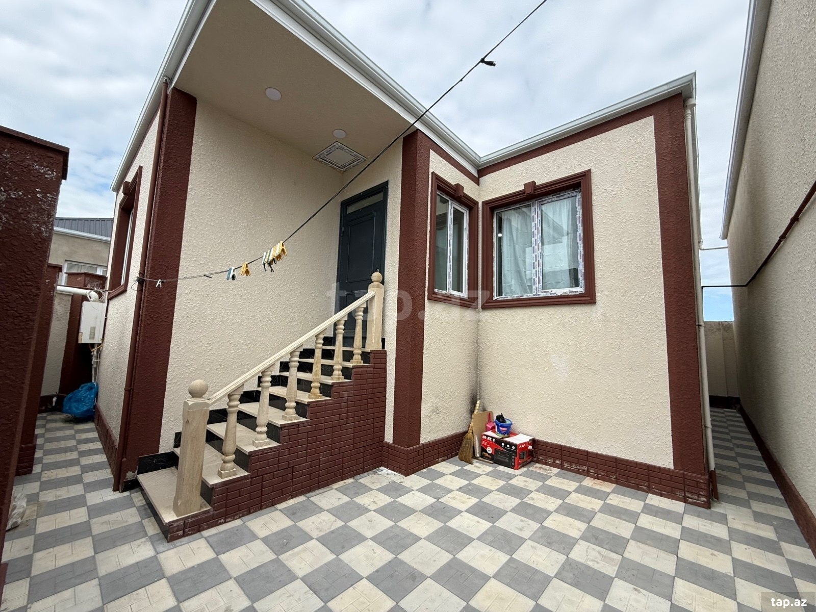 Satılır 3 otaqlı həyət evi 90 m²