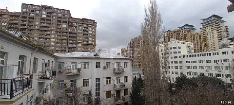 Kirayə verilir 3 otaqlı mənzil 80 m² — Bakı, Nizami 3 otaq 80.00 m²